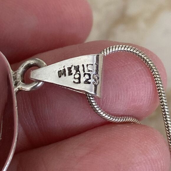 925 Sterling Silver Large Starfish Pendant on 24” Sterling Silver Snake Chain - Picture 6 of 9